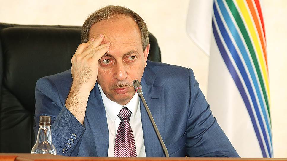 Промпарки и ТОР призваны наполнить бюджет ЕАО, но средств на их обустройство у области нет, отмечает врио губернатора Александр Левинталь