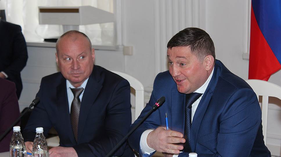 Губернатор потребовал убрать «писанину»