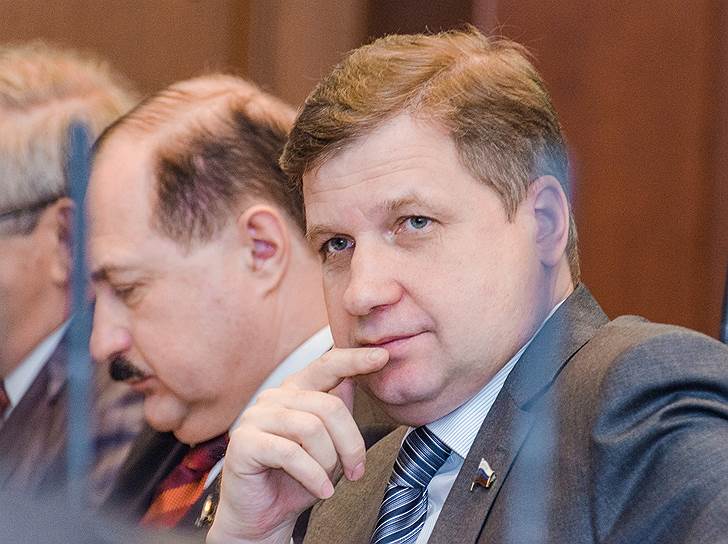 Депутат Курской областной думы коммунист Игорь Астапов 