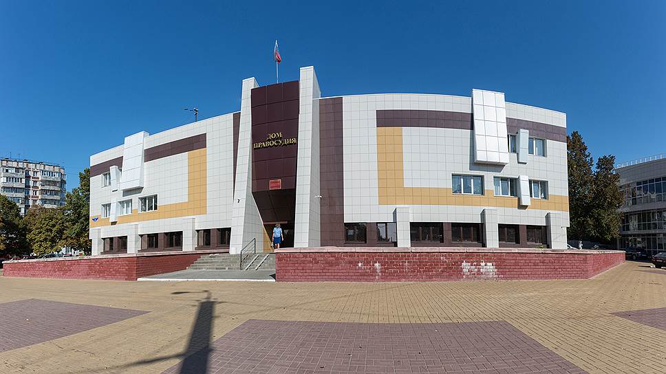 Октябрьский районный суд Белгорода. 
