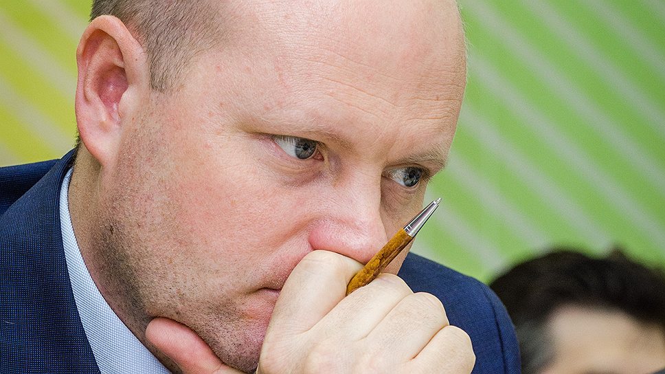 Заместитель управляющего головным отделением ЦЧБ СБ России по Воронежской области Александр Михайлусь. 