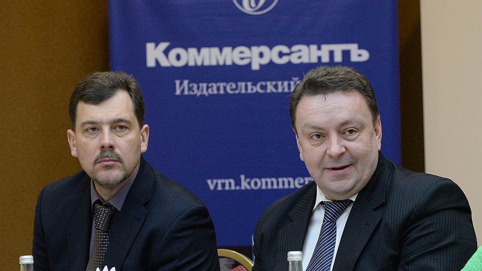 Депутат Воронежской облдумы от КПРФ Константин Ашифин (слева) и адвокат Сергей Бородин 