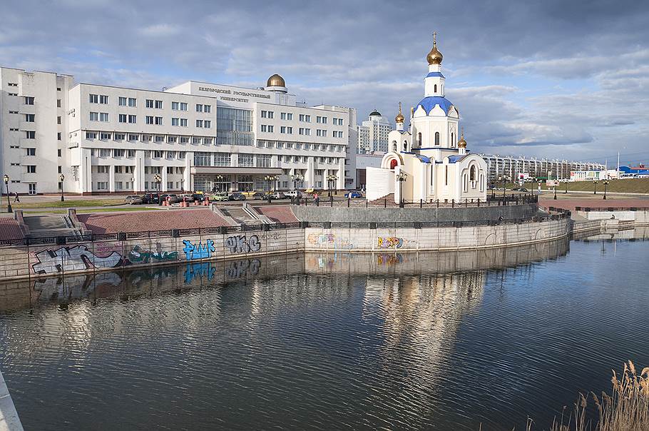 Фото Олега Харсеева