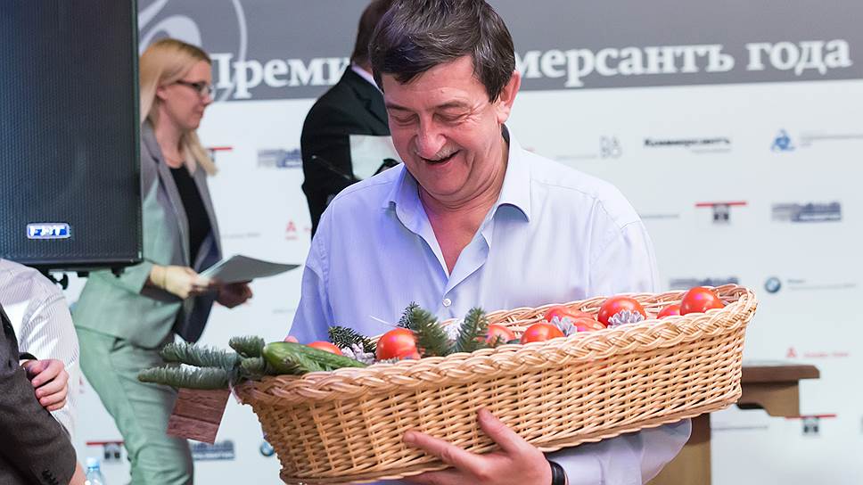 Депутата Воронежской областной думы Игоря Алименко на церемонии вручения премии «Коммерсантъ года» ждал свой эксклюзивный подарок