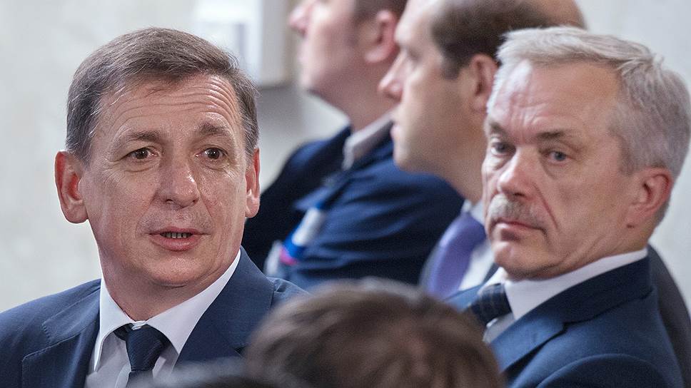 Губернатор Белгородской области Евгений Савченко (справа) и управляющий директор ОАО "Лебединский ГОК" Олег Михайлов (слева). Июль 2017 года. 