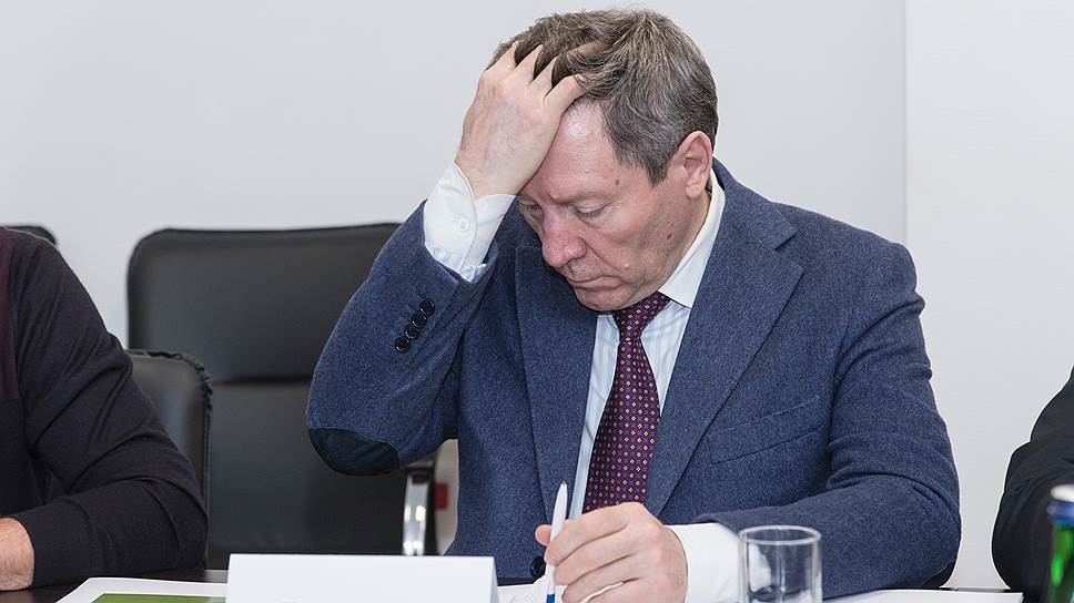 16 сентября 2014 года. «Всем кто меня не уважает мои извинения за такую Победу на выборах.не расстраивайтесь.уныние-тяжкий грех...попробуйте быть добрее...». На выборах в губернаторы Липецкой области 9 сентября 2014 года Олег Королев набрал 81,83% голосов при явке 45,04%, то есть его поддержали 38,86% от общего количества избирателей. 