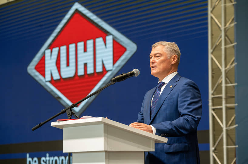 Воронежский вице-премьер Виктор Логвинов на открытии завода Kuhn