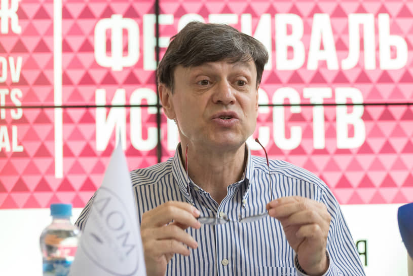 «Важно не только придумать хорошую идею. Чтобы правильно провести фестиваль, нужно хорошо поработать над организацией» Михаил Бычков также предложил властям идеи фестиваля ландшафтного дизайна «Город-сад», фестиваля детского театра «Маршак», фестиваля поэтического искусства «Мандельштамфест». Организацией первого проекта сейчас занимается региональный департамент природных ресурсов и экологии. Второй сначала делала дирекция Платоновского фестиваля, потом Театр юного зрителя. Передача полномочий пришлась на период конфликта дирекции и департамента культуры. С 2021 году «Маршак» снова доверили дирекции. Власти объясняли, что это сделано для «повышения престижа фестиваля»