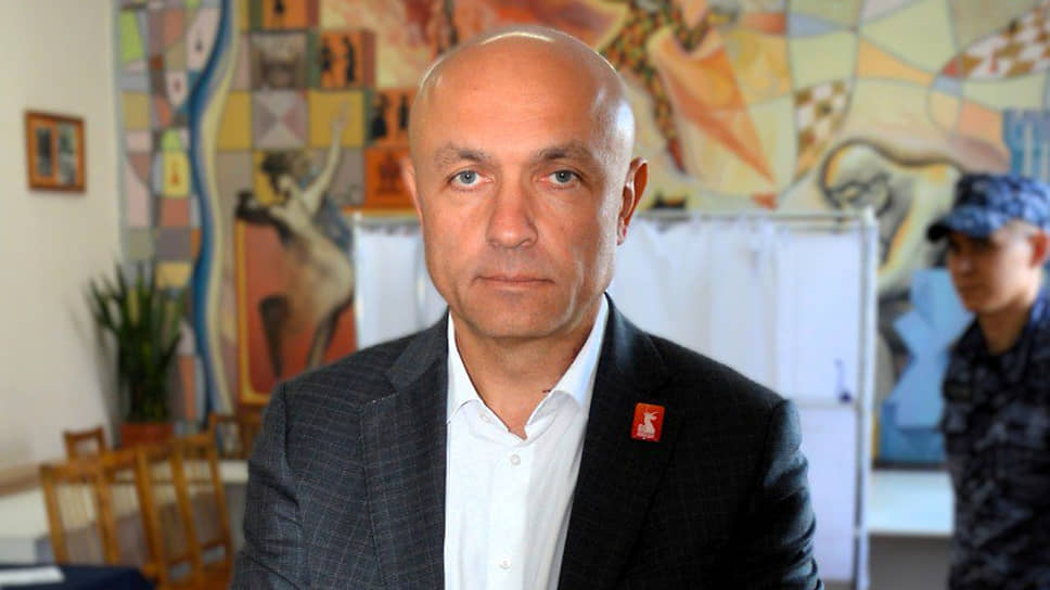 Мэр Орла Юрий Парахин в этом году также поборется за кресло главы города, которого выберут депутаты местного горсовета 