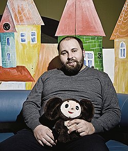Спрос на услуги детских садов есть, но в большинстве своем он неплатежеспособен. В период набора, уверяет Дмитрий Тютюрин, продвигающий свой сад в интернете и с помощью офлайн-рекламы, бывает по 30–40 звонков в день. Однако большинство родителей, услышав расценки, бросают трубку