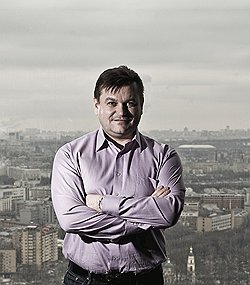Виктор Луканин, вице-президент по коммерции компании "Евросеть"