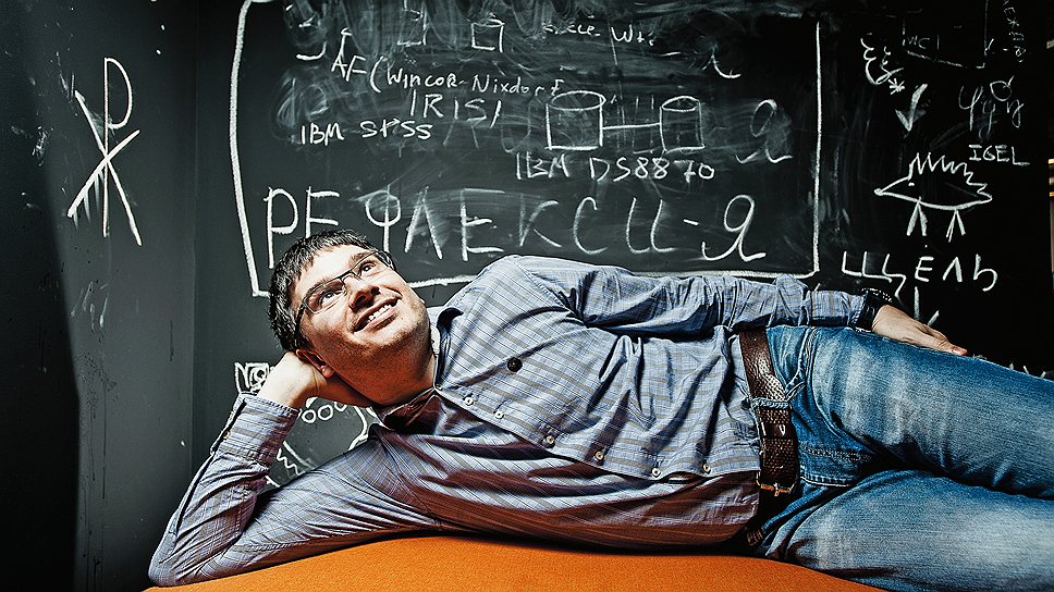 В свободном полете. В начале карьеры Дмитрию Уханову лежать было некогда: фрилансер, даже если он программист, должен много двигаться 