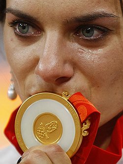Двукратная олимпийская чемпионка в прыжках с шестом Елена Исинбаева считает, что главная ее соперница — она сама 
