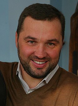 Александр Глусь: «умеренные и уместные дозы качественного алкоголя — это радость общения, это культура »