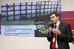 Гендиректор компании "Сателлит Инновация" Артем Разумков предлагает технологию автоматического анализа видеозаписей