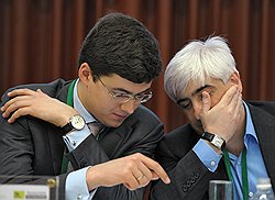 Директор кластера энергоэффективных технологий Василий Белов и руководитель IT-кластера Александр Туркот