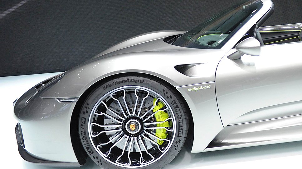 Porsche 918 Spyder — настоящий супекар. Только гибридный  