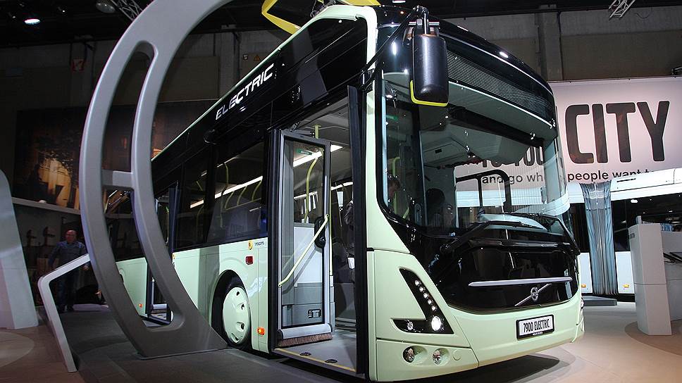 12-метровый Volvo 7900 Electric с пантографом на крыше может подзарядить батареи прямо на остановке  