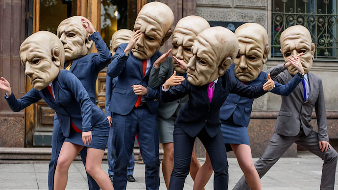 В традициях гуманизма
