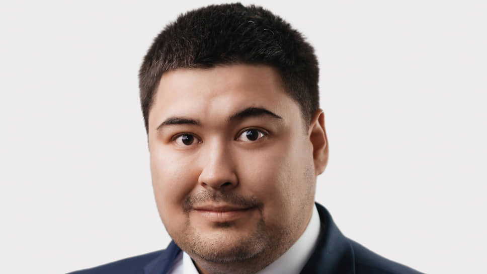Азат Ахметов