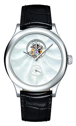 Изображение Вандомской колонны украшает механизм турбийона Midnight Tourbillon Nacre Van Cleef & Arpels