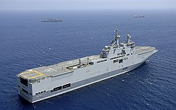 ОСК обещает построить в России аналог французского Mistral за два с половиной года, но Минобороны считает, что на это уйдет времени в два раза больше