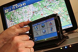 Скоро в продажу начнут поступать персональные ГЛОНАСС/GPS навигаторы, сочетающие в себе возможности обеих систем