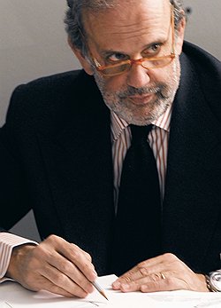 Дело Луиджи Маккалузо (на фото) в 2010 году унаследовал его старший сын Стефано