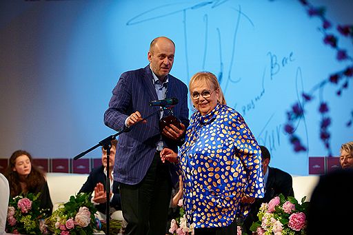 Денис Евстигнеев и Галина Волчек