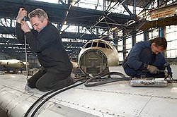 От работников технических центров требуется сочетание хорошего знания английского языка с техническим образованием, и таких рабочих, по всеобщему признанию, не хватает
