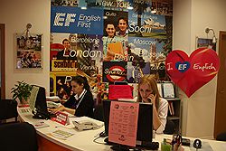 English First к 2012 году обучит английскому 25 тыс. волонтеров