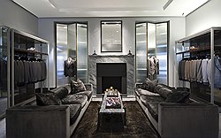 Магазин Tom Ford в Третьяковском проезде в Москве был открыт 22 сентября 2011 года