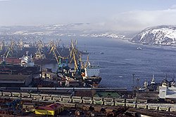 В развитии железных дорог прежде всего учитываются подходы к портам