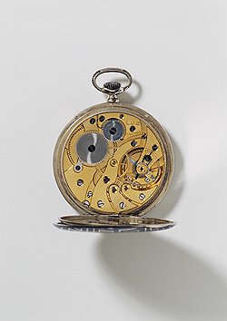 Карманные часы Chopard с гравировкой L.U.C из серебра с анкерным ходом, 1910
