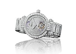 Chopard Imperiale Tourbillon Joaillerie: эта модель выиграла в номинации "Ювелирные и художественные часы". Сложная механика в паре с бриллиантами — это важная тенденция  