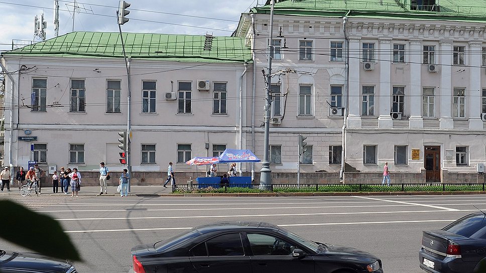 Библиотека естественных наук РАН: местоположение на Знаменке делает здание сверхпривлекательным для девелопмента