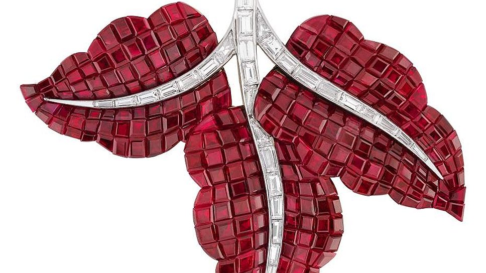 Van Cleef & Arpels, брошь фирменной невидимой закрепкой, 1955 год