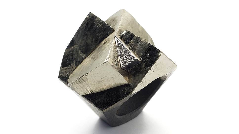 Grima, кольцо Pyrite, белое золото, бриллианты, пирит, гранит