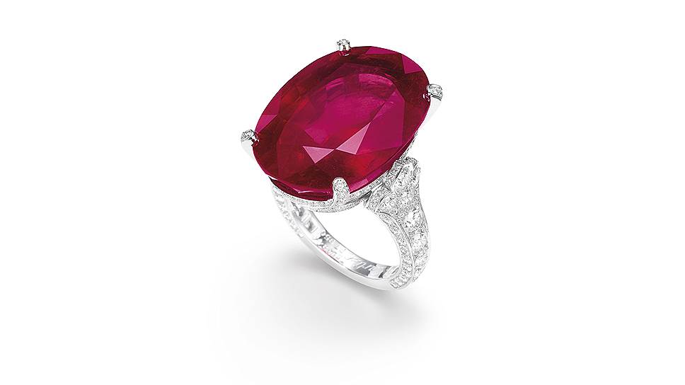 Cartier, кольцо, золото, бирманский рубин 29,62 карата, бриллианты, продано на Christie's в апреле 2014 года за $7 338 462