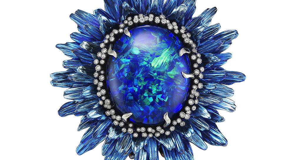 Chopard, кольцо Fleurs d'Opales
