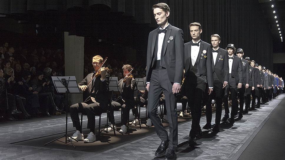Показ коллекции Dior Homme сезона "осень-зима 2015/16" 