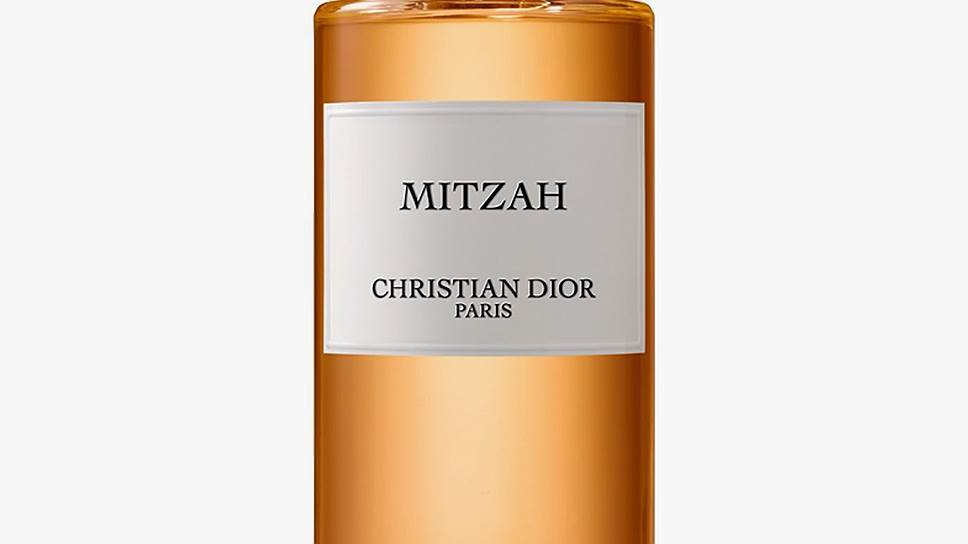Амброво-пряный аромат Mitzah (2010) создан Christian Dior в честь Митцы Брикар. Митца Брикар — с леопардовым шарфом, в шляпке с вуалью и алой помадой была иконой и послом стиля Диор. "Она редчайшая женщина, которая сделала элегантность единственной целью своего существования на земле",— писал Диор о своей подруге