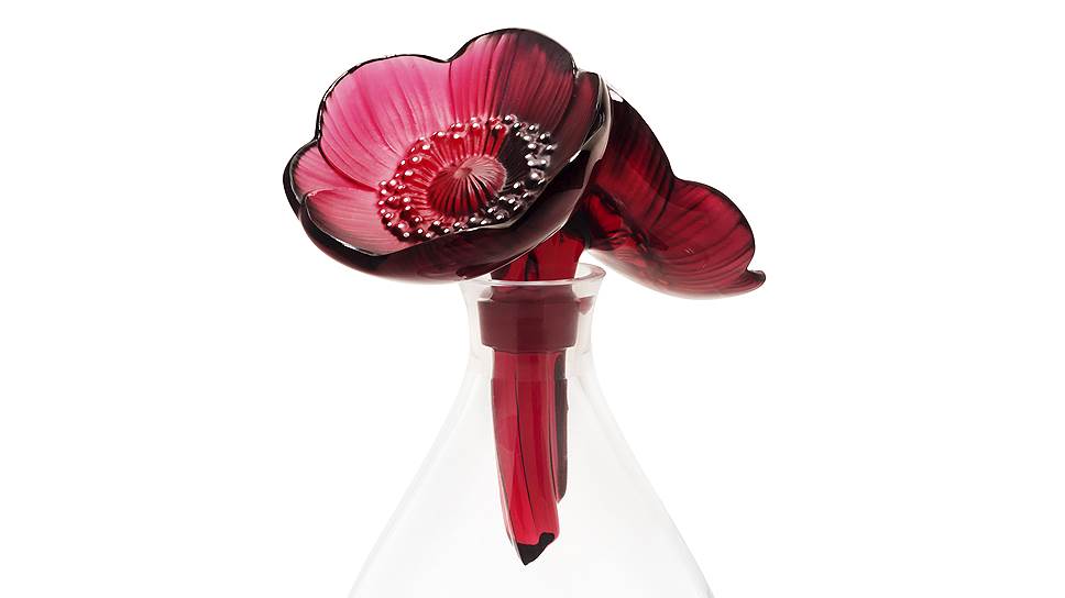 Флаконы для парфюма из коллекции Anemone. Современная интерпретация дизайна 1931 года