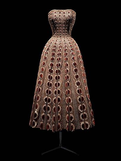 Платье из коллекции haute couture весна&mdash;лето 1949 