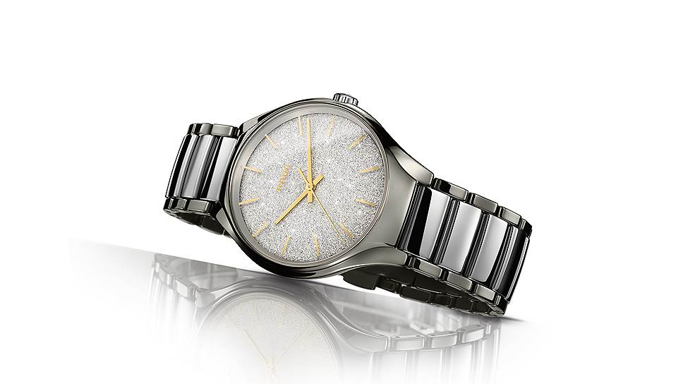 True Thin Line Automatic стал в 2017 году платформой для трех дизайнерских экспериментов. Первый провел американец, оформитель интерьеров Сэмюэл Амойа 