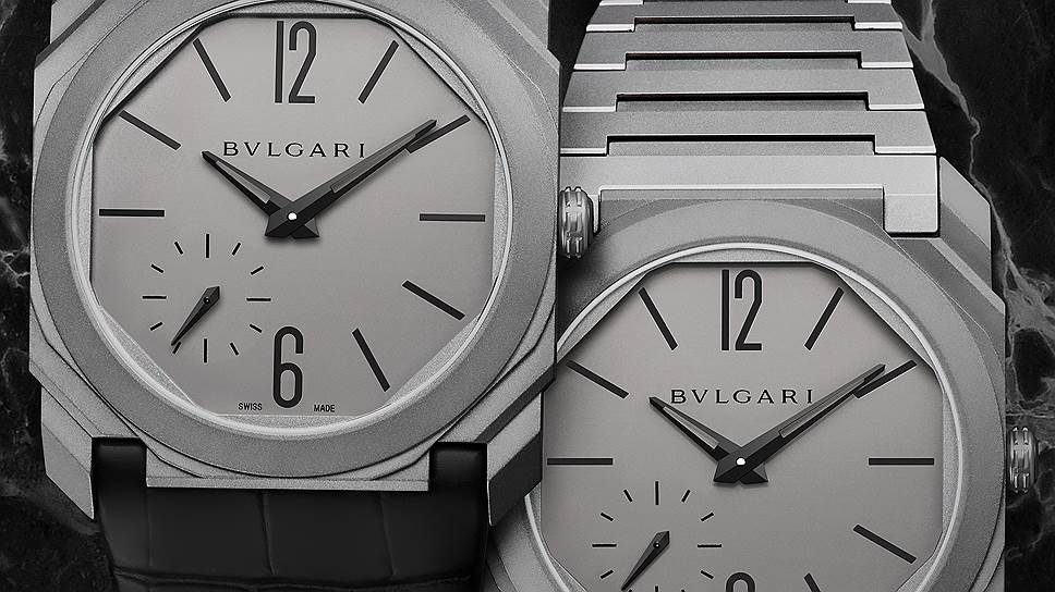 Octo Finissimo Automatic представлен в двух версиях — на кожаном ремешке и на титановом браслете