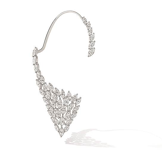 Серьги-каффы Madeleine, коллекция High Jewelry Paris est une fete, белое золото, бриллианты