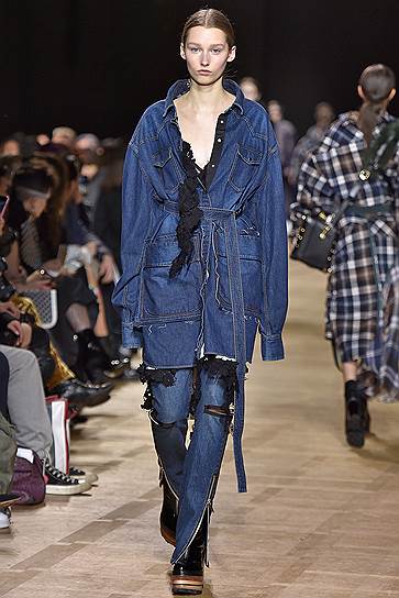 Sacai  