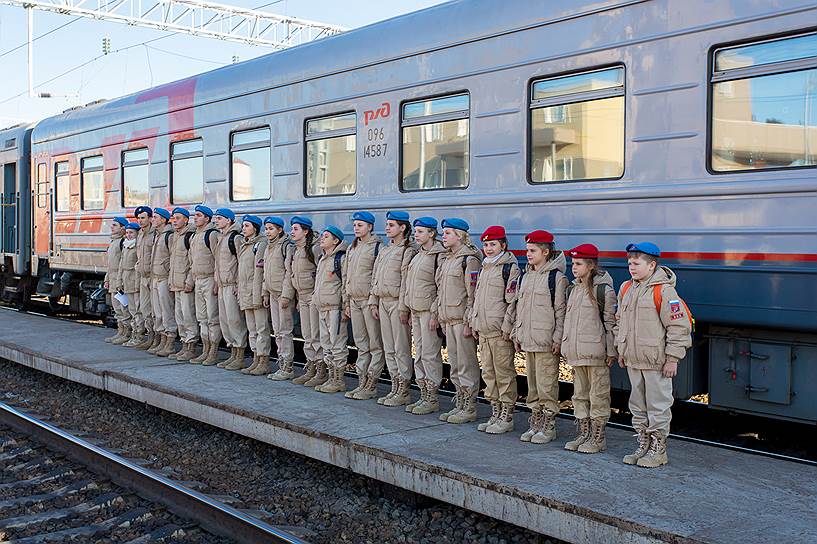 К армейской дисциплине нужно привыкать с детства