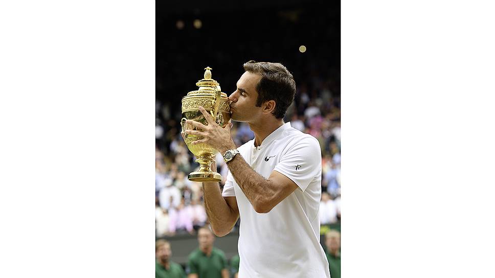 Посланник часовой марки Rolex теннисист Роджер Федерер на чемпионате Wimbledon 2017